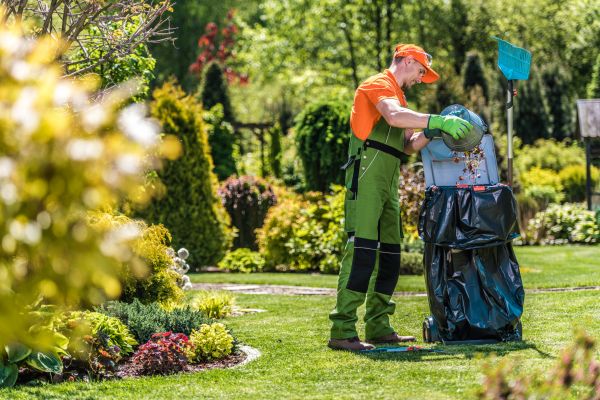 Cost of Lawn Cleaning Service in Burlington